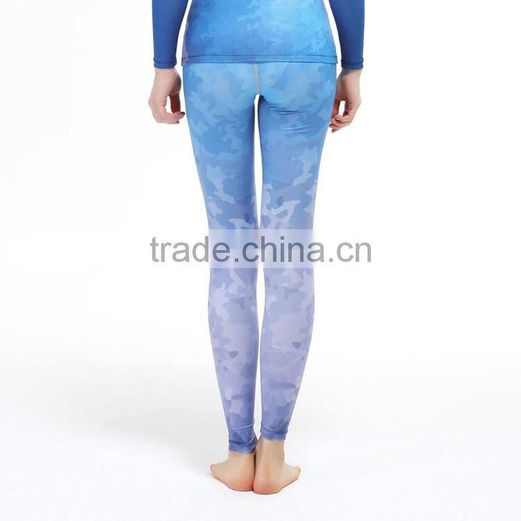 2016 fashion girls/womens in tight running pants with OEM service