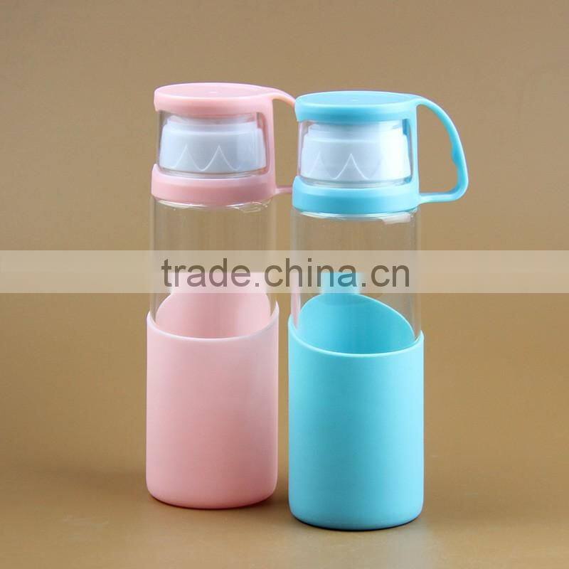 Glass water bottle with handle cap glass water bottle with silicone sleeve