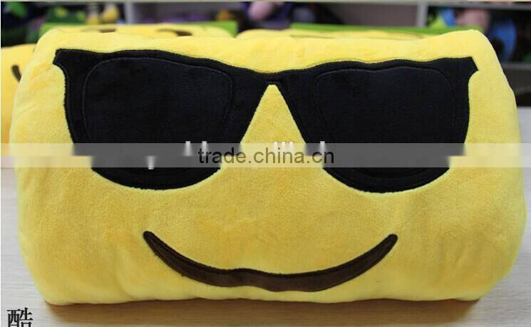 Hot sale plush emoji hand warmer/ Hand warmeremoji pillow/ Emoji hand warmer