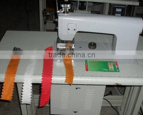 Ultrasonic lace machine