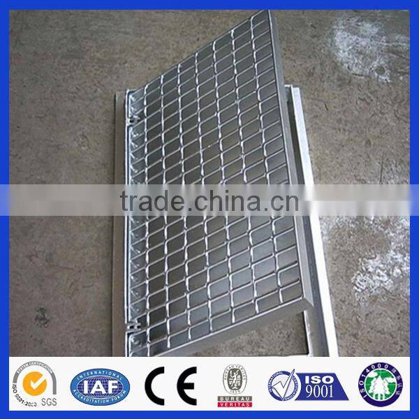 DM Bigger Round Holes Customized Hot Dip Galvanized Steel Grating Galvanized Plain Steel Bar Grating