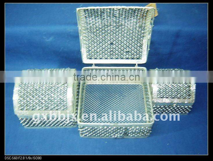 Silver square pearl wire storage lunch box