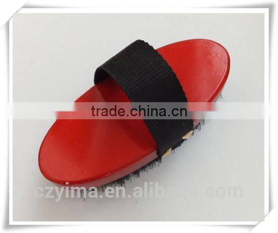 wooden horse cleaning brush with plastic bristle/harness