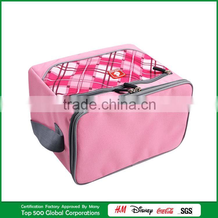 folding picnic basket car using picnic bag