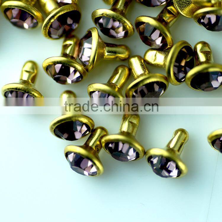 Wholesale rhinestone rivet, decorative rhinestone strass rivet, brass rhinestone rivet for decoration
