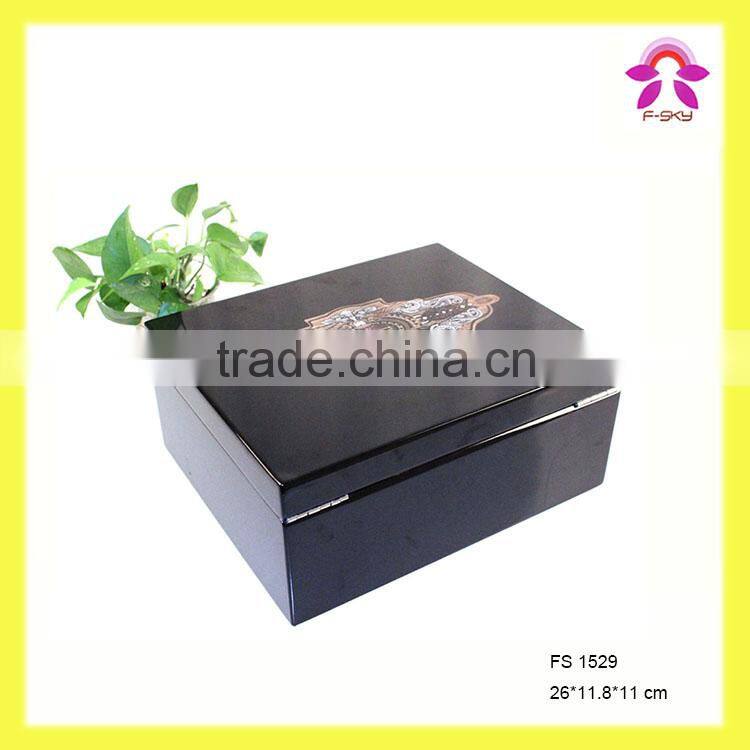 Noble Exquisite Wooden Luxury Fabric Cigar Humidor Gift Boxes with Glass Lid Cabinet Hygroscope Storage Glasstop Tobacco Box