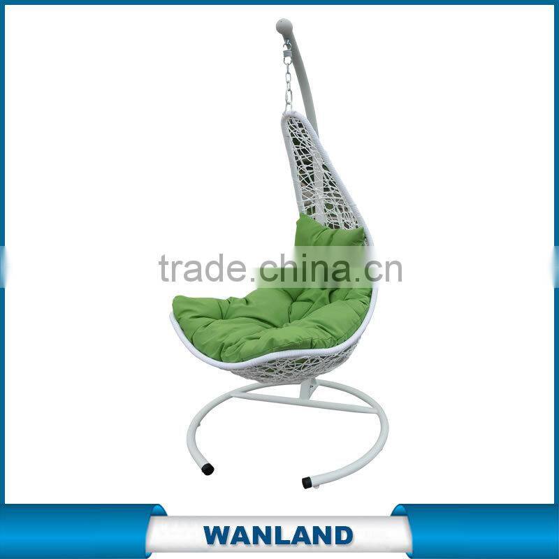 Outdoor hinging egg shaped chair