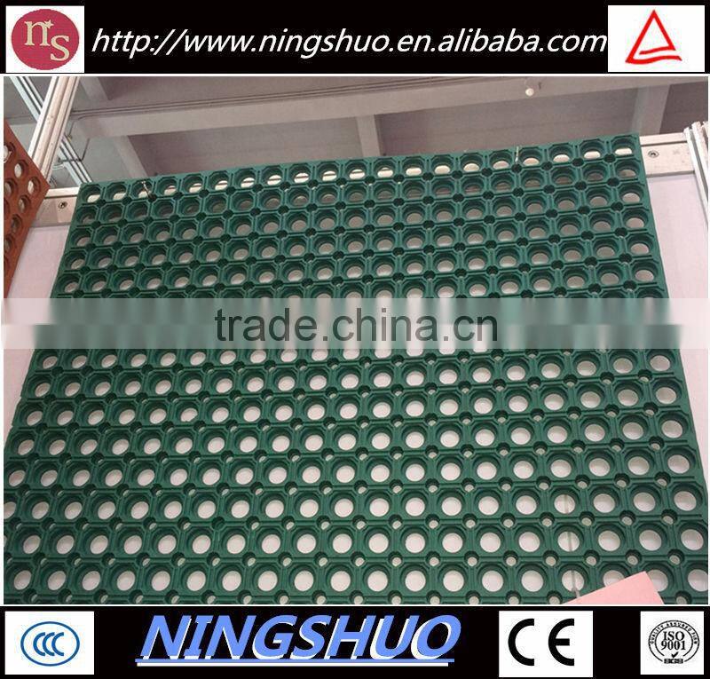 Factory wholesale of non skid outdoor boat rubber flooring