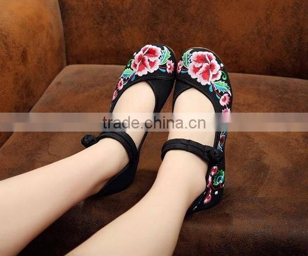 Women Casual Shoes Chinese Tradition Style Floral Embroidered Ladies Cotton Walking Flats Oxford Sole No logos