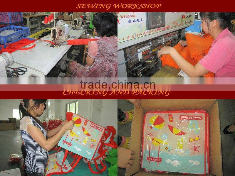 2012 latest design garment packaging bag