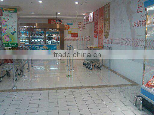 Supermarket exit gate