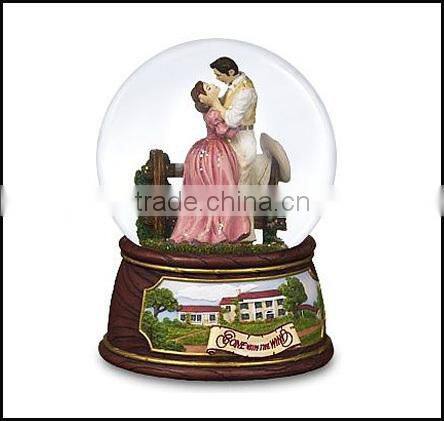 2015 new on alibaba china resin arts & crafts resin snowglobe
