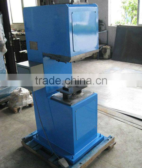Semi automatic Air flanging machinery for round can