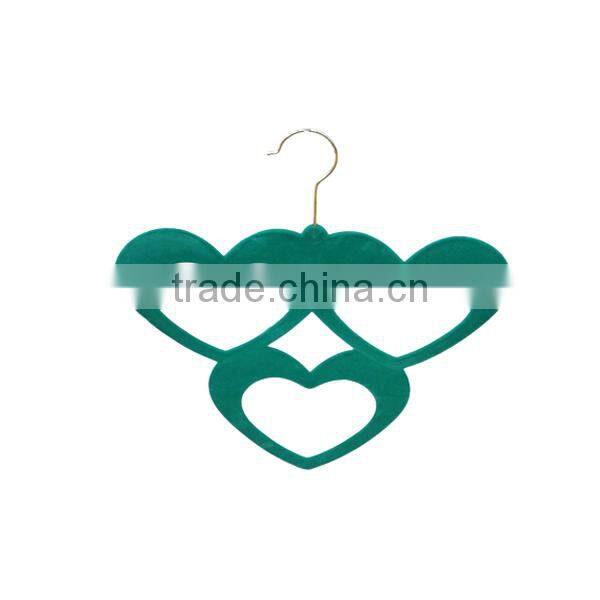 Heart shaped velvet hanging belt hanger