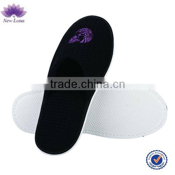 Disposable hotel velour slipper