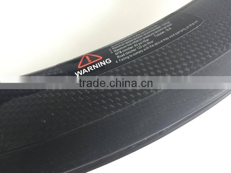 OEM Ultra light chinese carbon clincher wheelset 50mm 700c road bike clincher wheels with powerway R36 hub in T800 carbon fiber