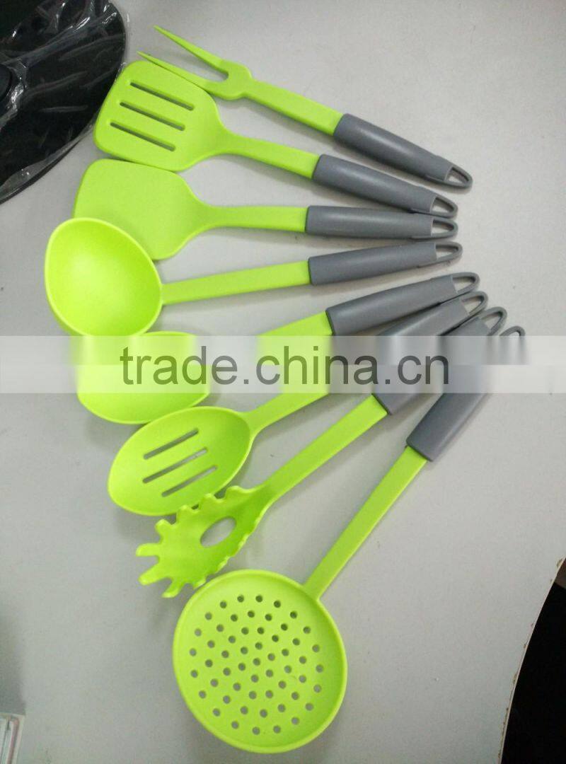 Bright Colored Completely 8 Pcs Pans Kitchen Cookware