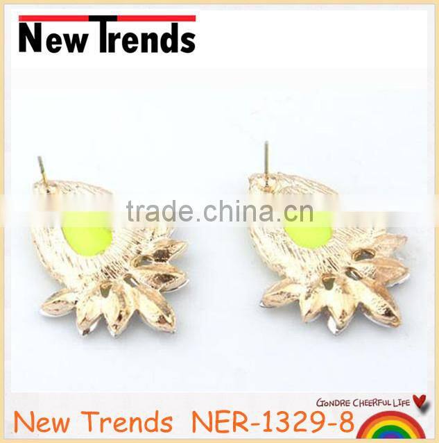 Charming resin tear drop earring studs with clear rhinestone