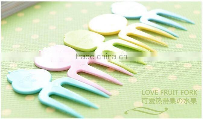 CY046 Apple Shape Plastic Fruit Forks Set with Stand Container Dessert Salad Forks for Kitchen Table Accessories
