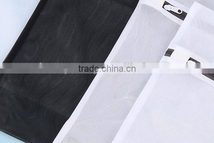 Polyester Mesh Laundry Wash Bags, Set of 4 (2 Medium & 2 Large)(TM-LB-012)