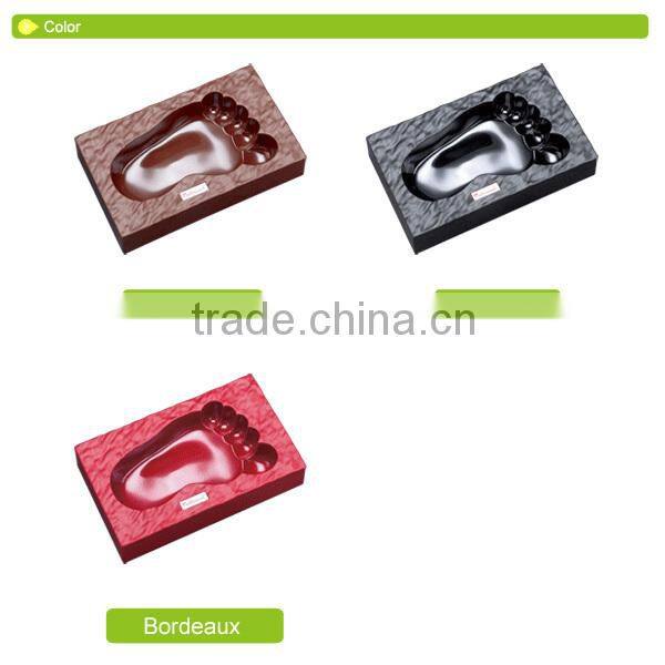 D637 Funny And Cute Design Plastic Promotion Gift Ashtray Funny Ashtray With Foot Shaped Ashtray