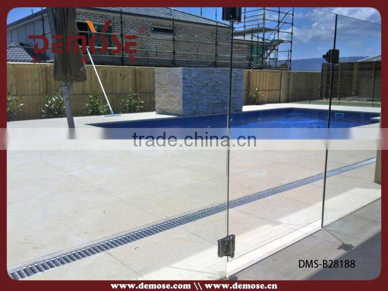 large inflatable pool/swimming pool equipment