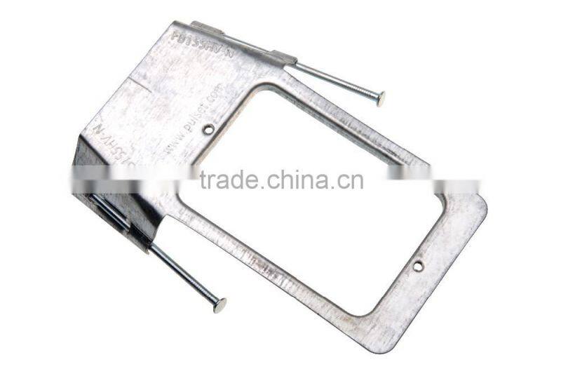 Flat Vracket with Nails