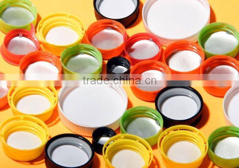 Automatic interlining machine