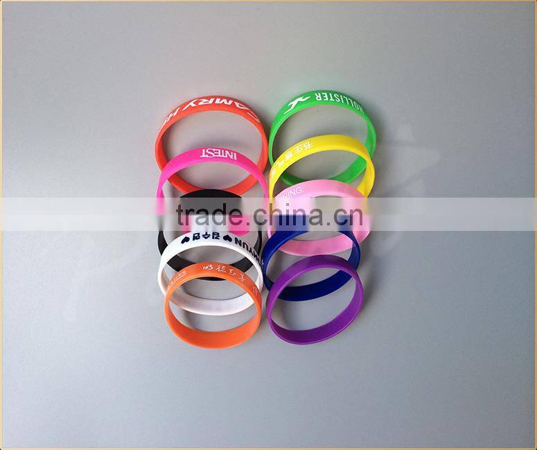 Advertising rubber band silicon bracelet with embossing and engraving