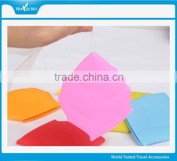 Leaf Shaped Silicone Pocket Cup