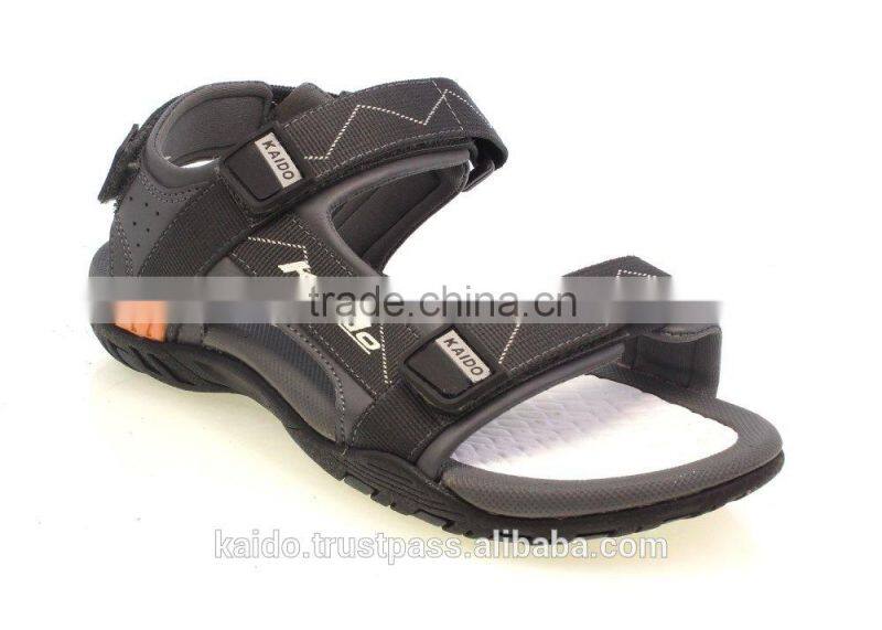 High quality leather shipper sandal for men flat heel and modest style