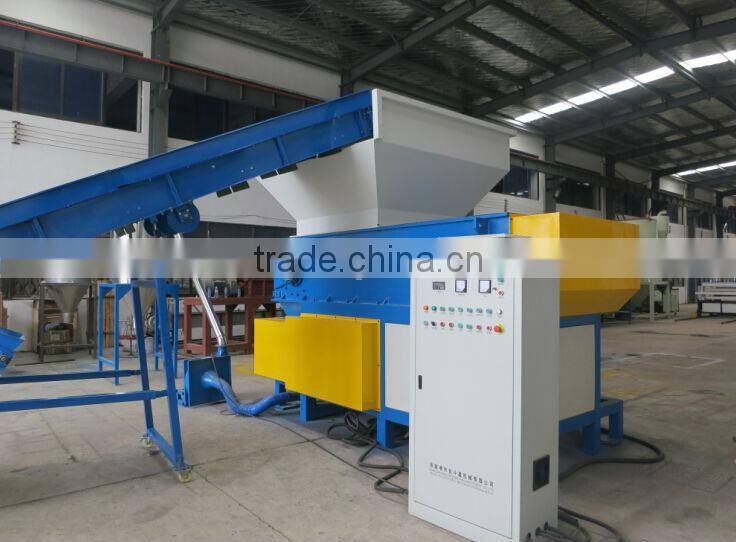 Plastic shredder and crusher for the big garbage barrel