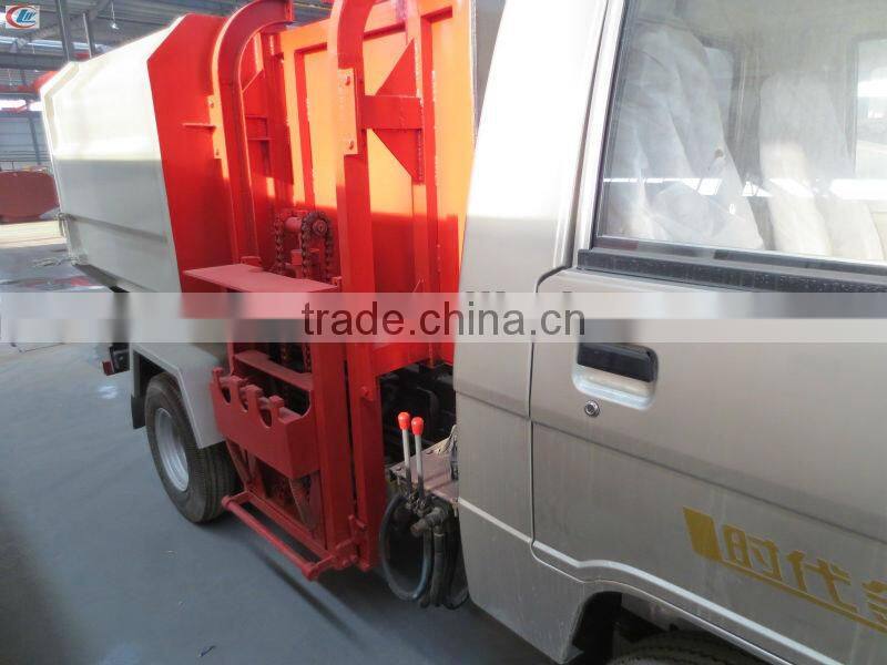 4*2 DONGFENG 140 Side Lift Garbage Truck 10 m3