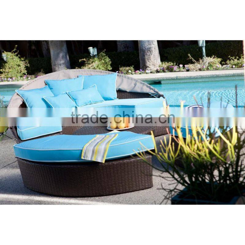 2017 Trade Assurance New Design All Weather outdoor hotel used modern cafe chairs and tables furniture
