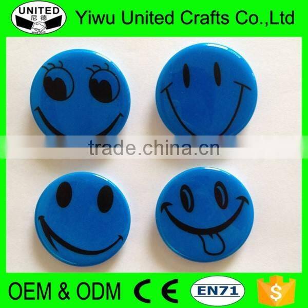 2017 China supplier promotional gift custom plastic pin button badge