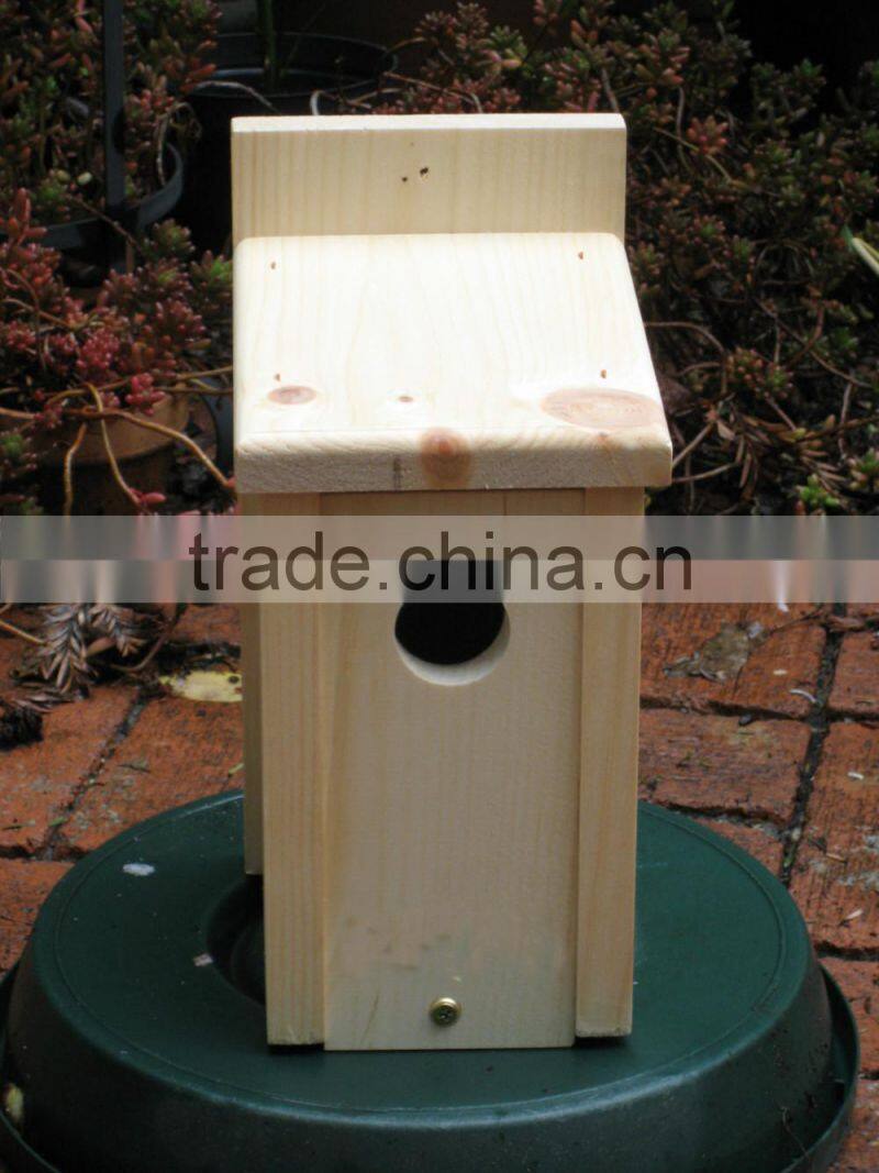 Beautif chinese fir bird house