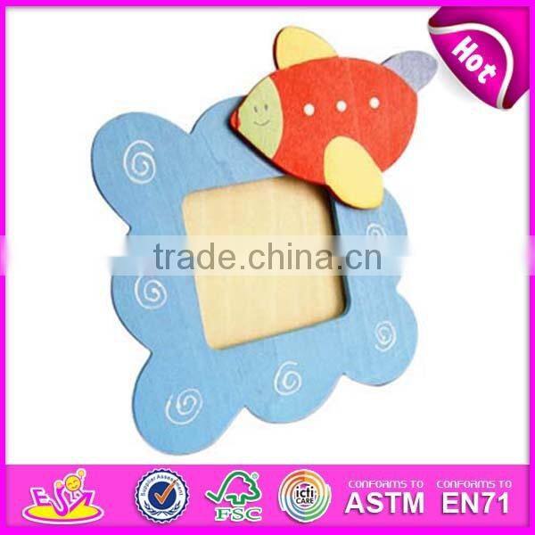 New wall ornament for kids,popular room decoration wooden toy photo frame,hot sale Splinting frame wall frame ornament WJ278460
