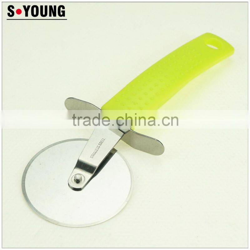 32047 Kitchen gadget kitchen tool peeler pizza cutter cake turner cake shovel