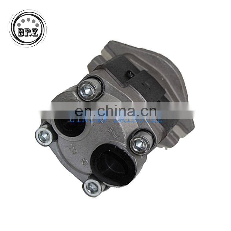 KATO HD1023 HD1023-2 gear pump HD1023-3 Pilot pump HD1023R plunger pump