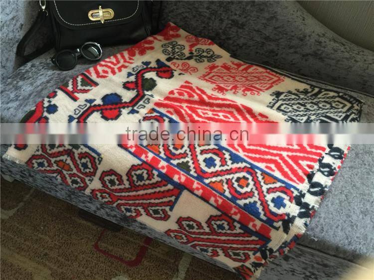 Best Selling Winter Warm Soft Colorful Printed Wool Square Scarf