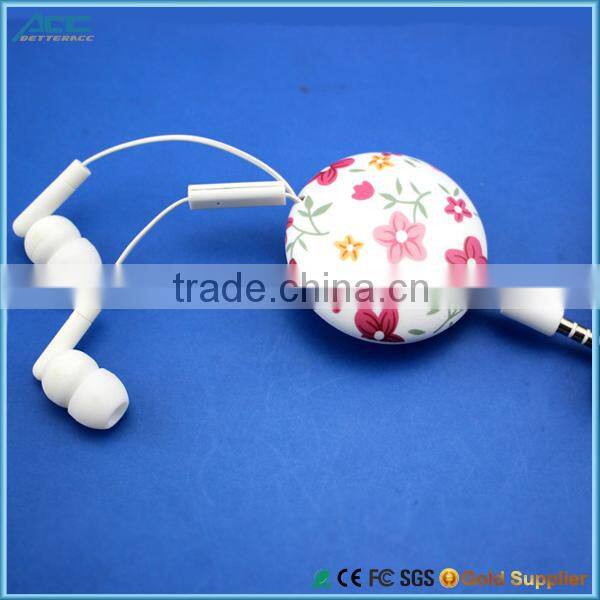 Retractable Custom color Earphone and Super Sound Retractable earphones