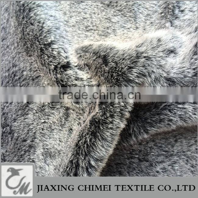 Tip-dyed faux fur for throw blanket