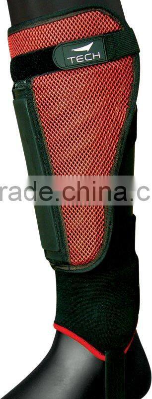 Delicate shin guards with ankle support