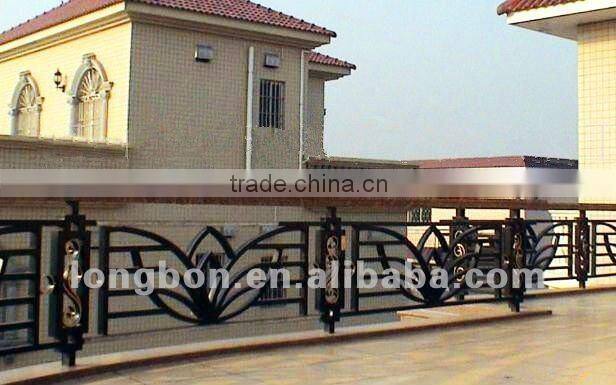 2014 Top-selling modern wrought iron fancy balcony railing
