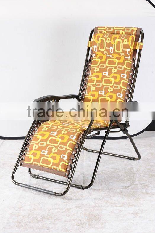 Reclining zero gravity chair