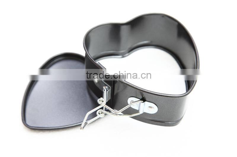 FDA/LFGB Good Quality Baking Cake Pan Nonstick Heart Shape Springform Cake Pan