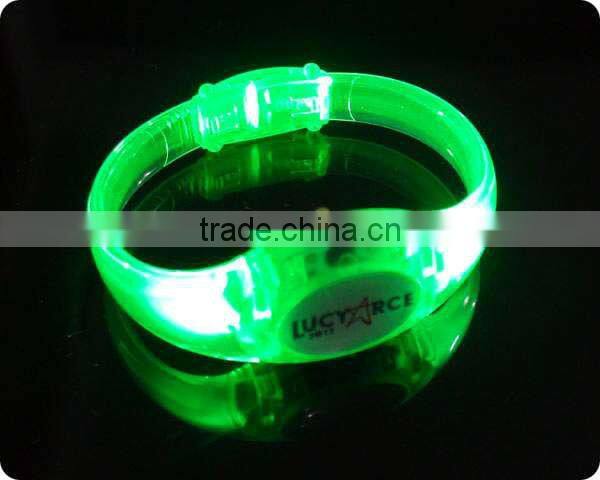 New material flashing LED bracelet, plastic bangles, plastic wristband