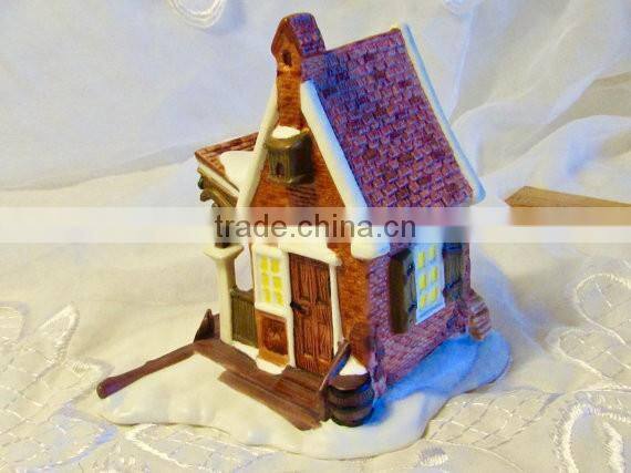 Small Snow Cottage Heritage Village, Table Decor Small Village