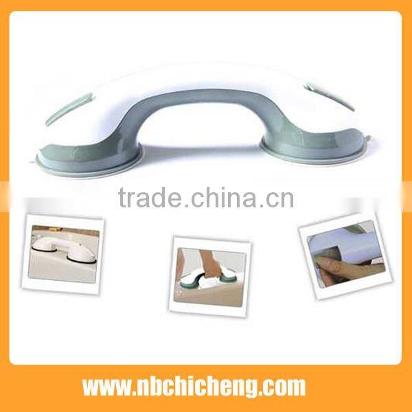 Plastic Helping handle bath with suction cups