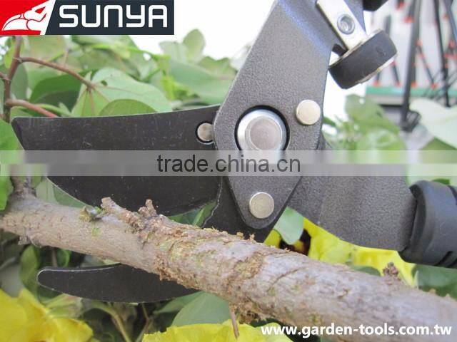 Easy cut bypass manual lopping shear